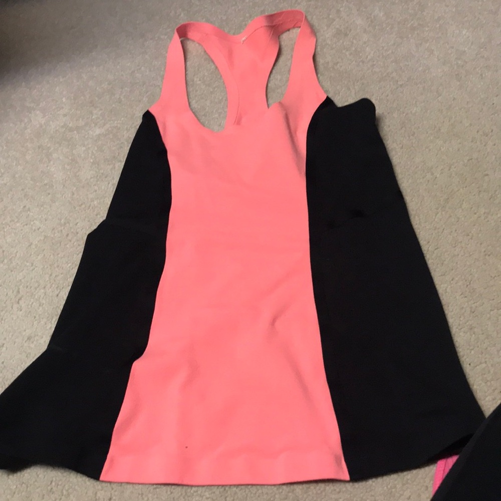 Lululemon tank in excellent condition